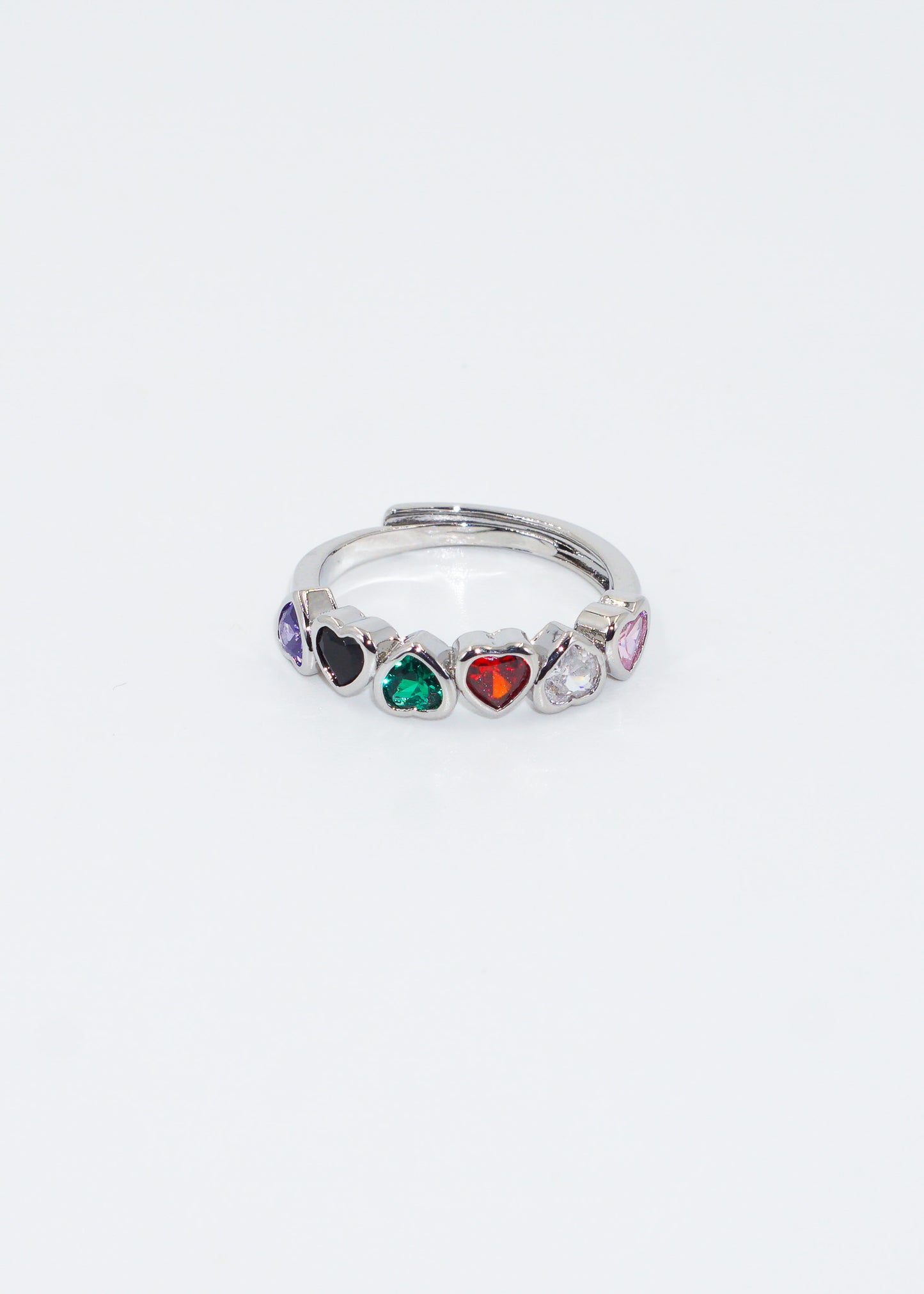 Anillo con corazones de zirconias de colores