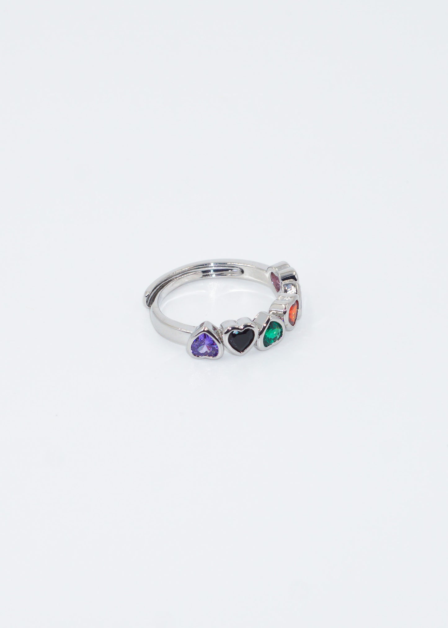 Anillo con corazones de zirconias de colores