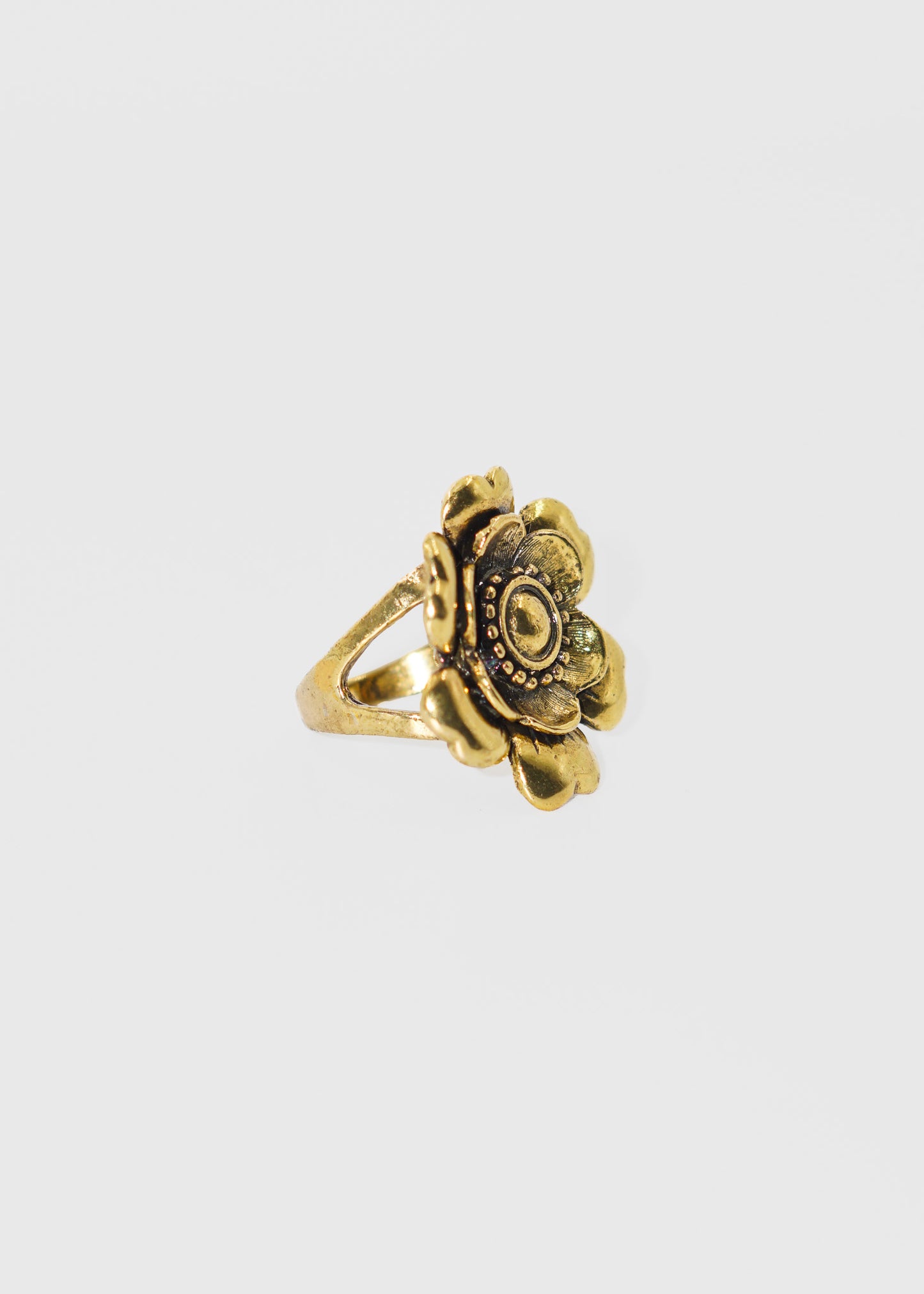Anillo flor vintage dorado viejo