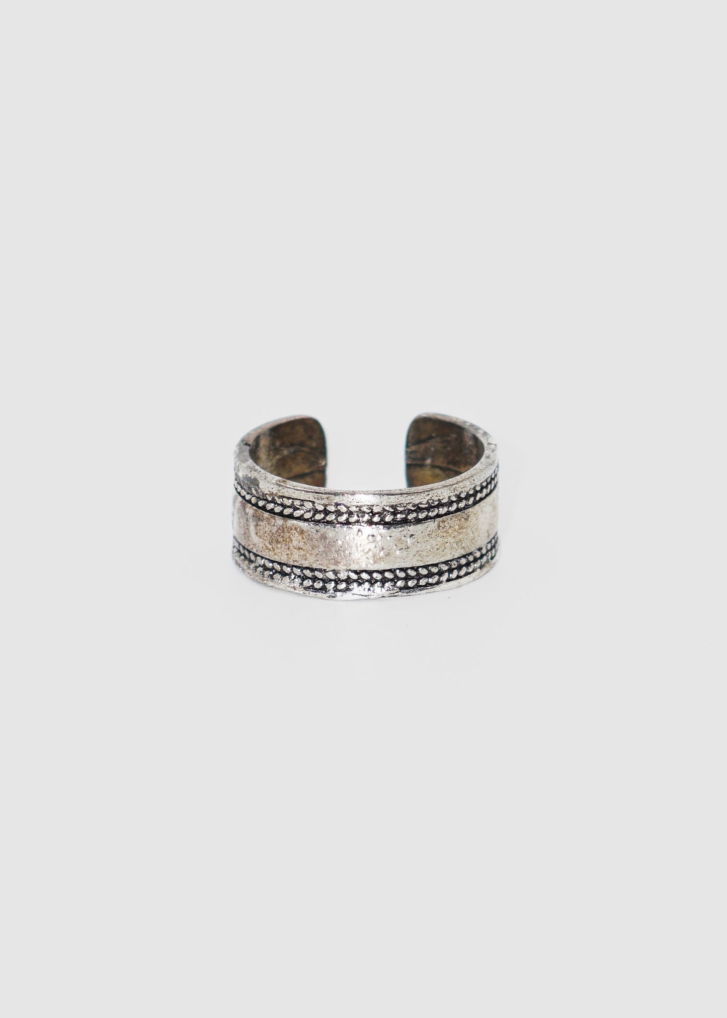 Anillo vintage liso con labrado ajustable