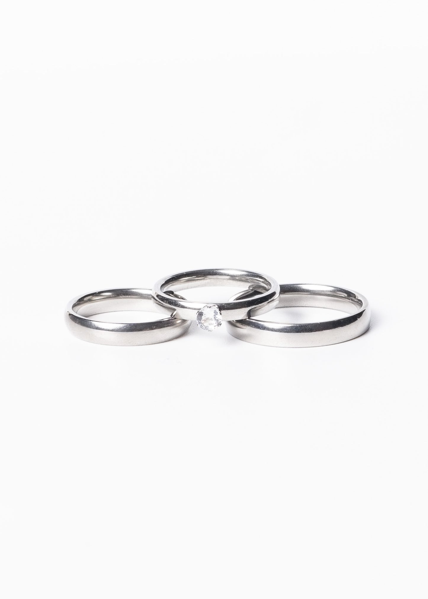Set alianzas acero quirúrgico 4mm con cintillo y estuche