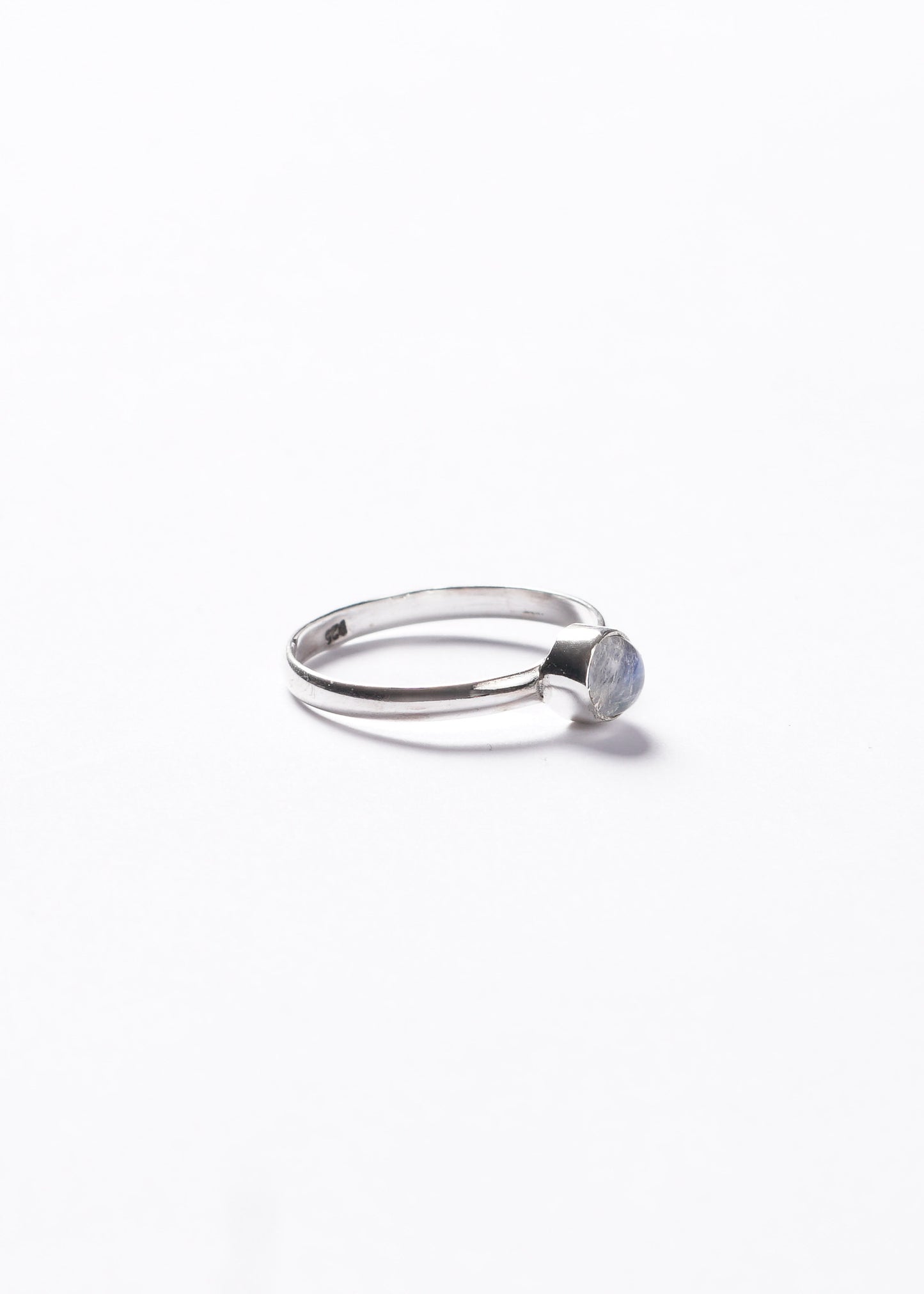 Anillo piedra luna cabujón plata 925