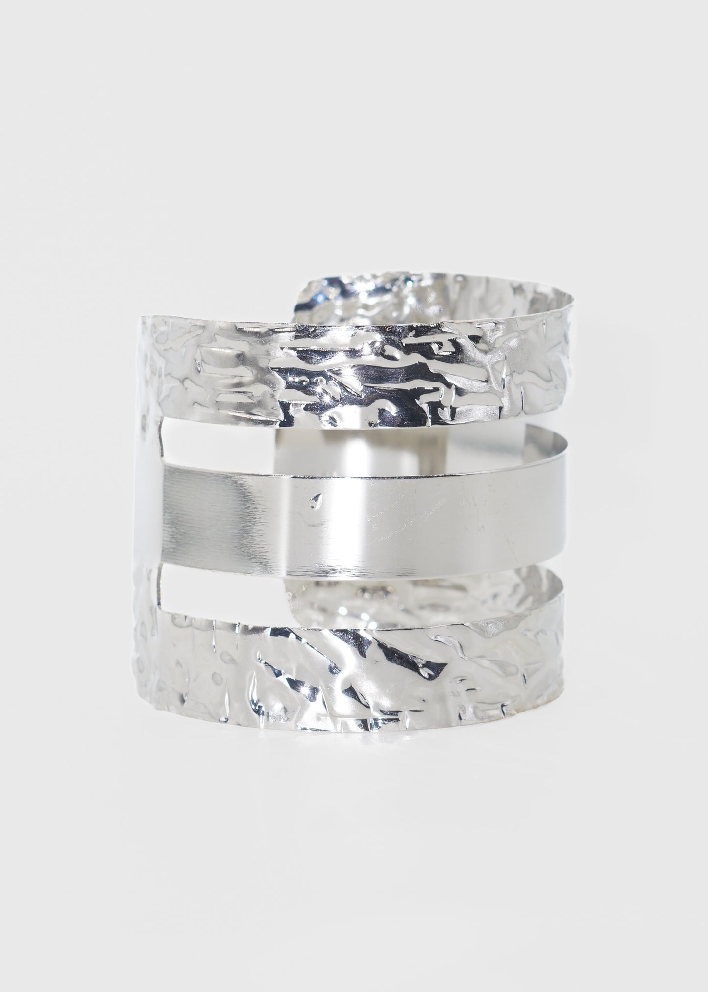 Brazalete franjas con labrado