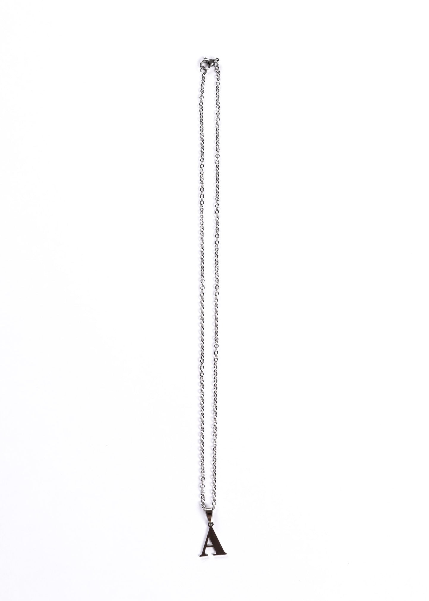 Cadena con dije inicial acero quirúrgico