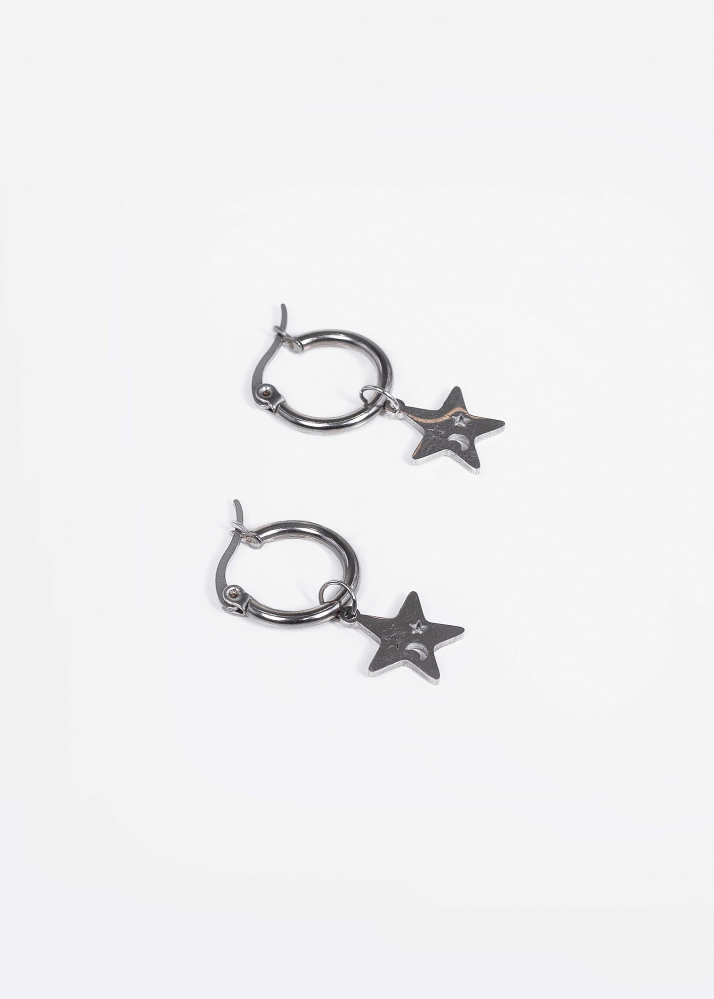 Aros con dije estrella acero quirúrgico
