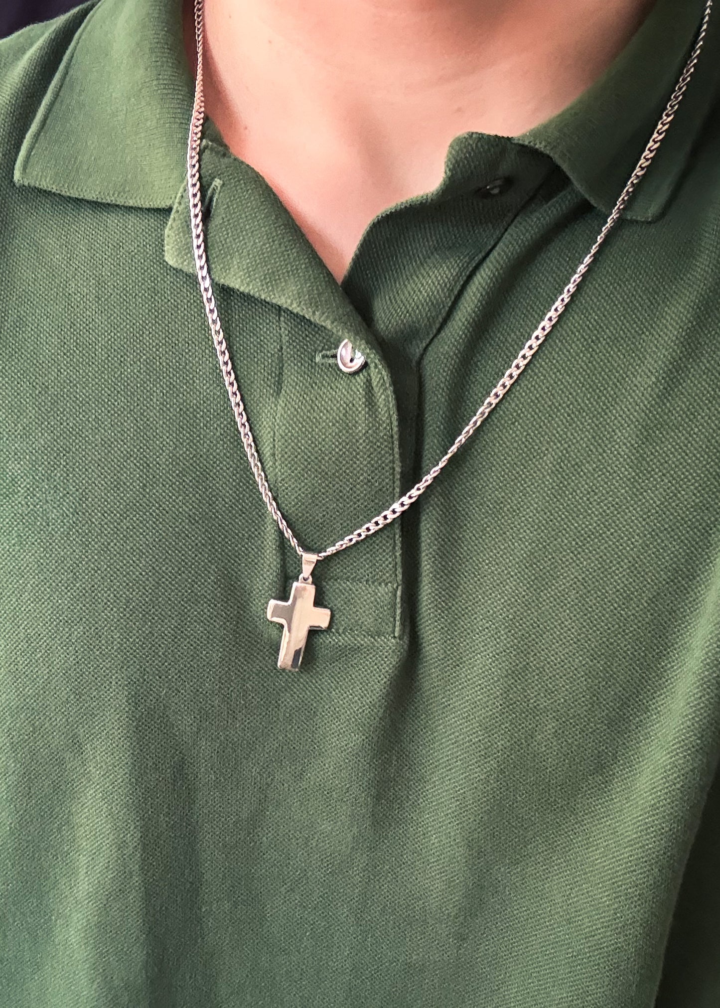 Dije cruz bombé 3x2cm acero quirúrgico - Mediano