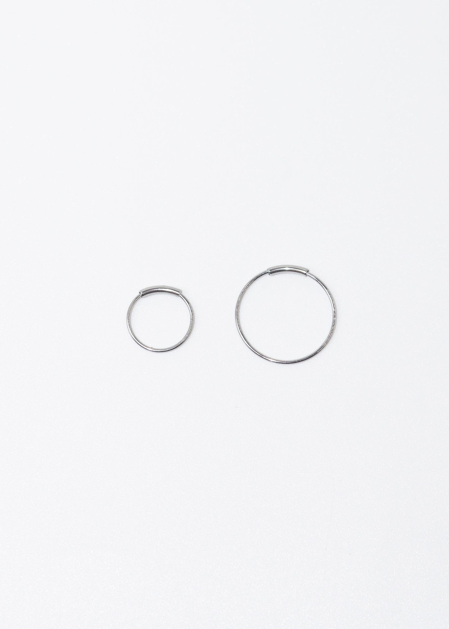 Piercing fino sin fin básico acero quirúrgico