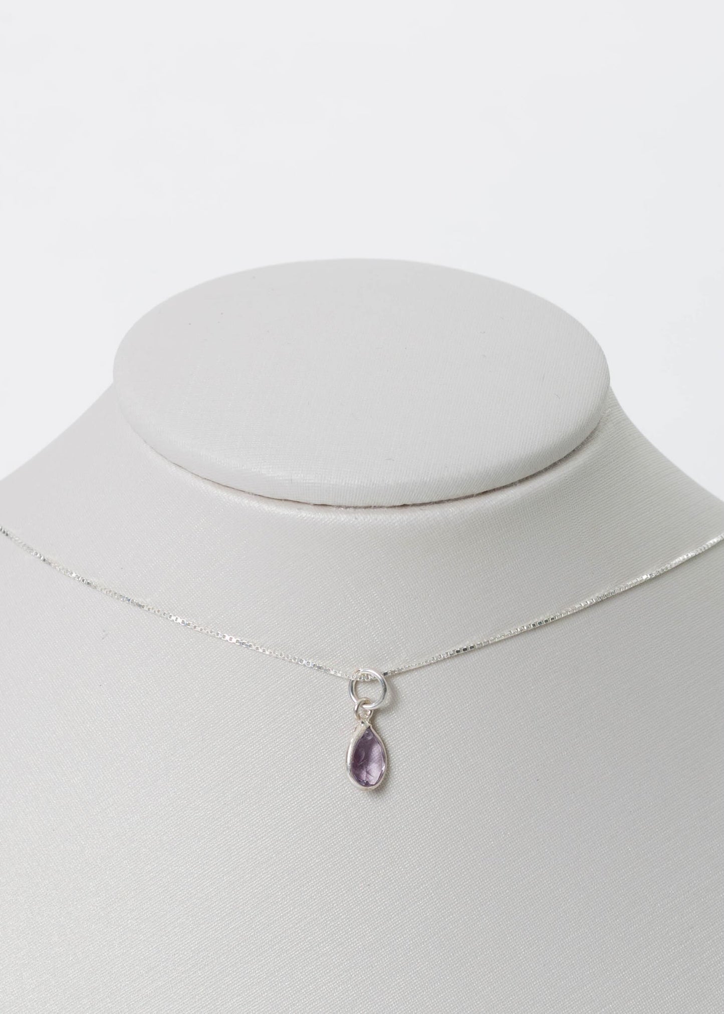 Cadena collar con dije gota amatista mini plata 925 - Calma