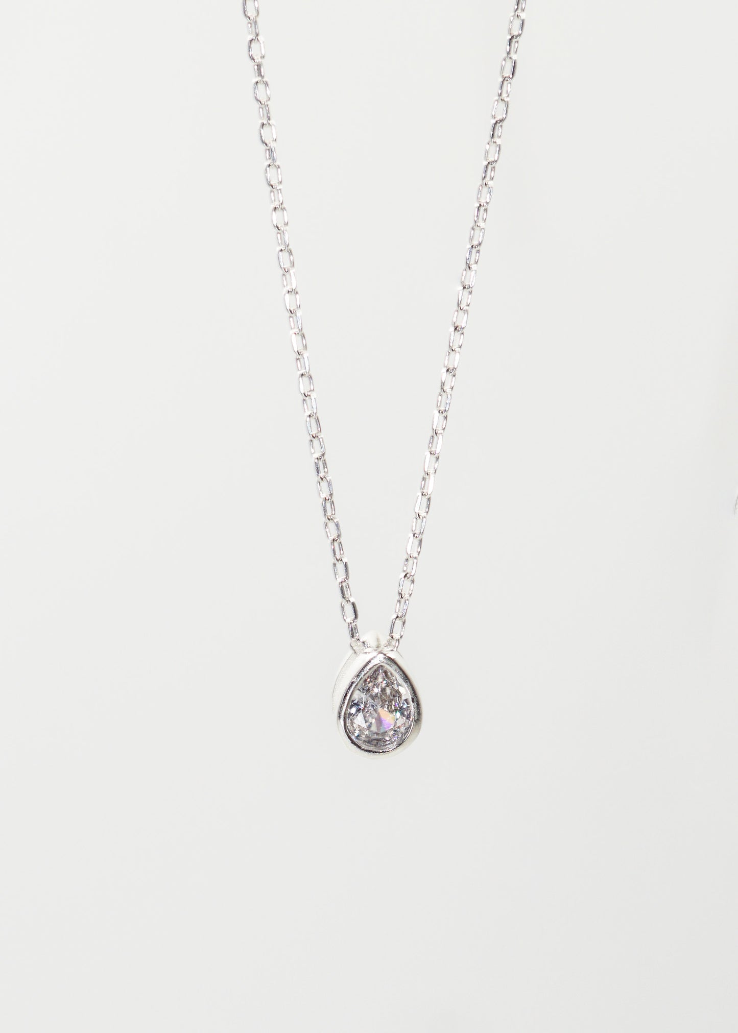 Collar cadena con dije gota zirconia pasante plata 925