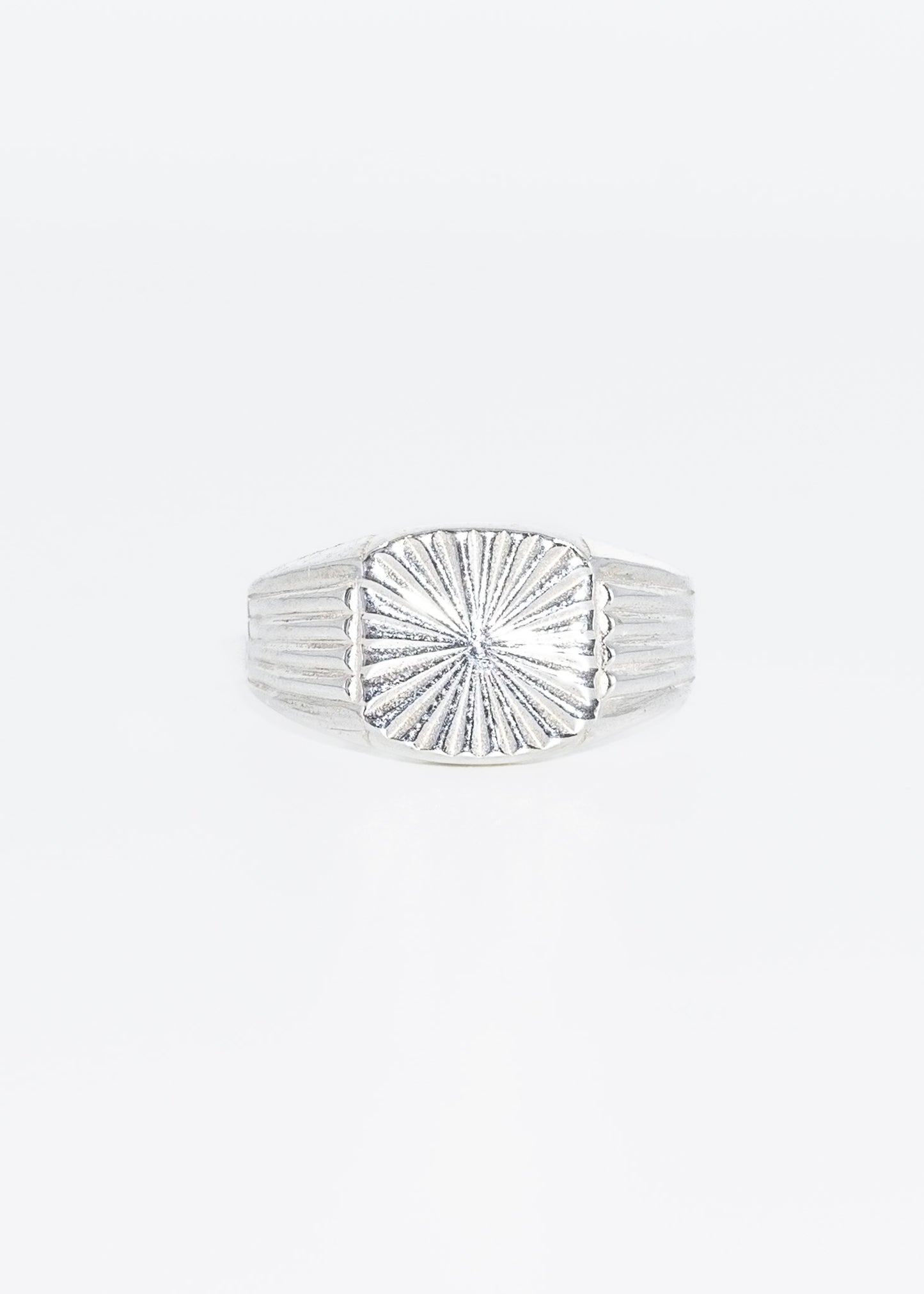 Anillo de mesa cincelado plata 925