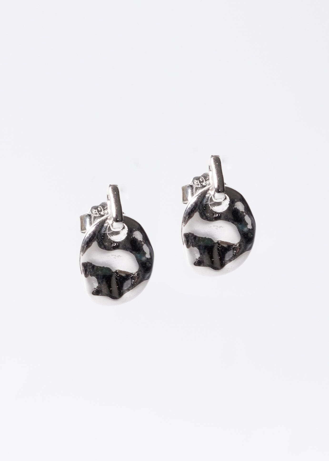 Caravanas medalla martillada plata 925