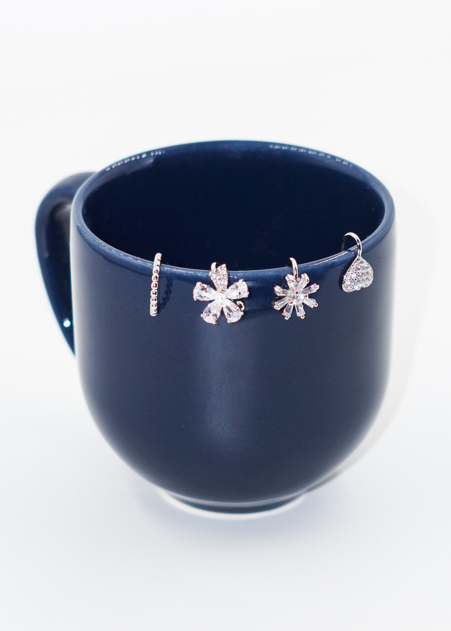 Ear cuff labrado plateado