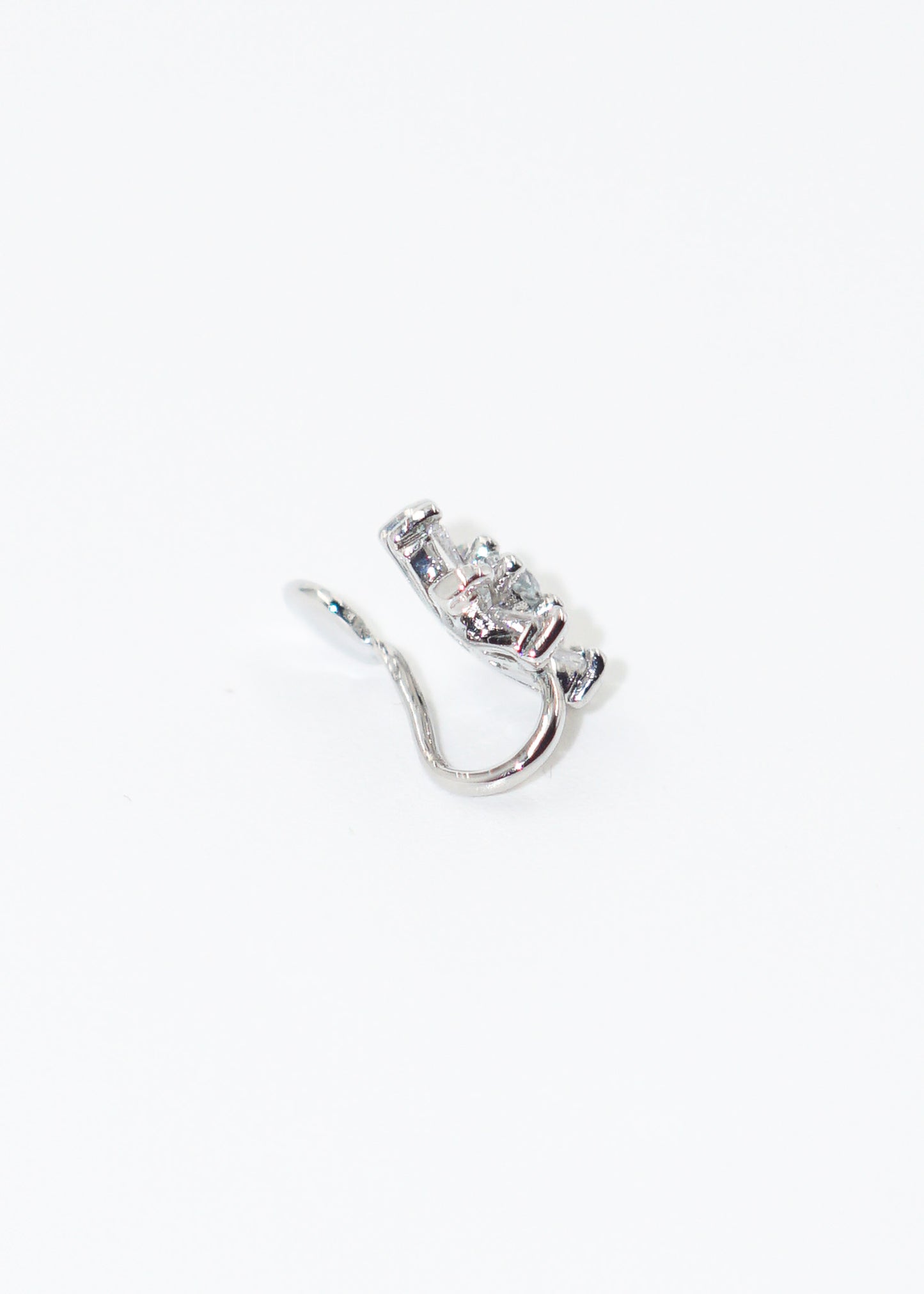 Ear cuff flor plateado