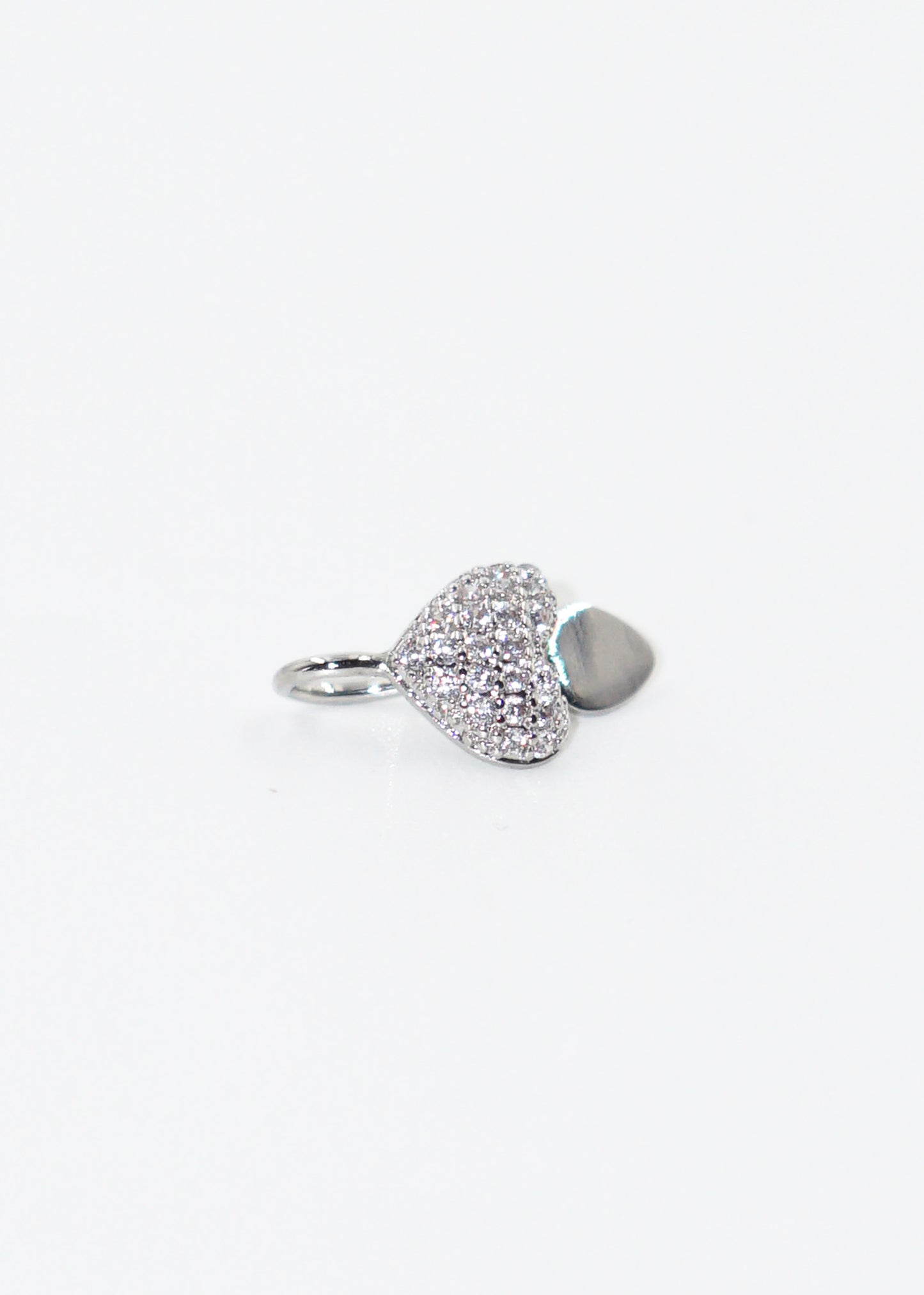 Ear cuff corazón plateado