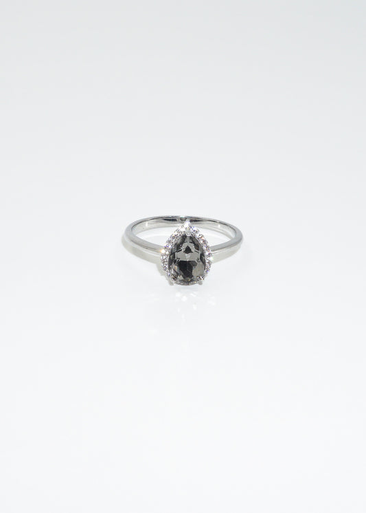 Anillo gota con zirconia gris marengo