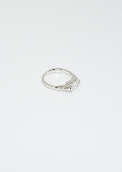 Anillo básico zirconia rectángular