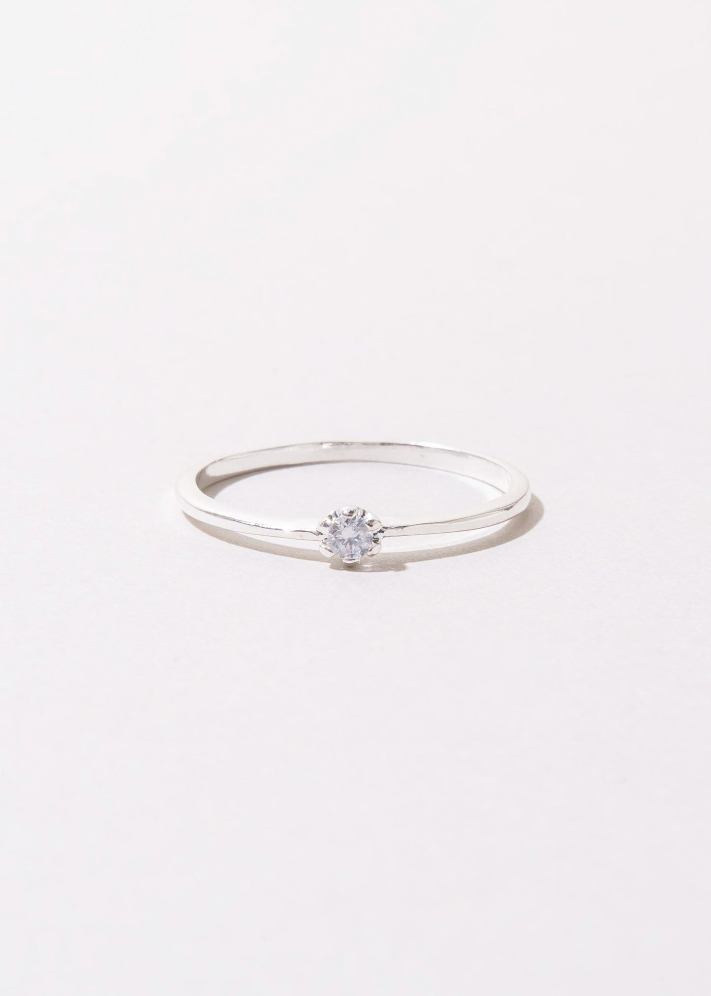 Anillo punto luz enchapado en plata + presentación lujo