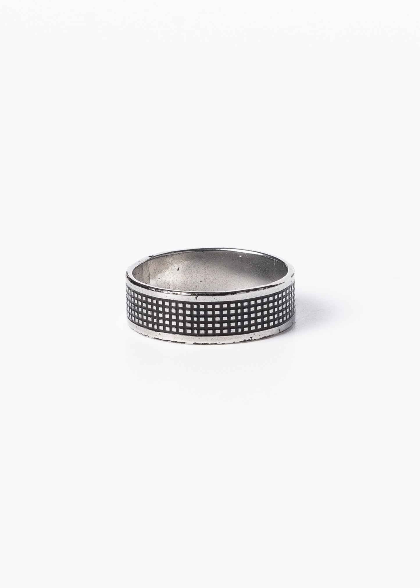 Anillo labrado vintage acero quirúrgico