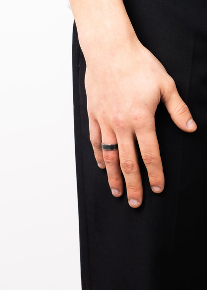 Anillo labrado vintage acero quirúrgico