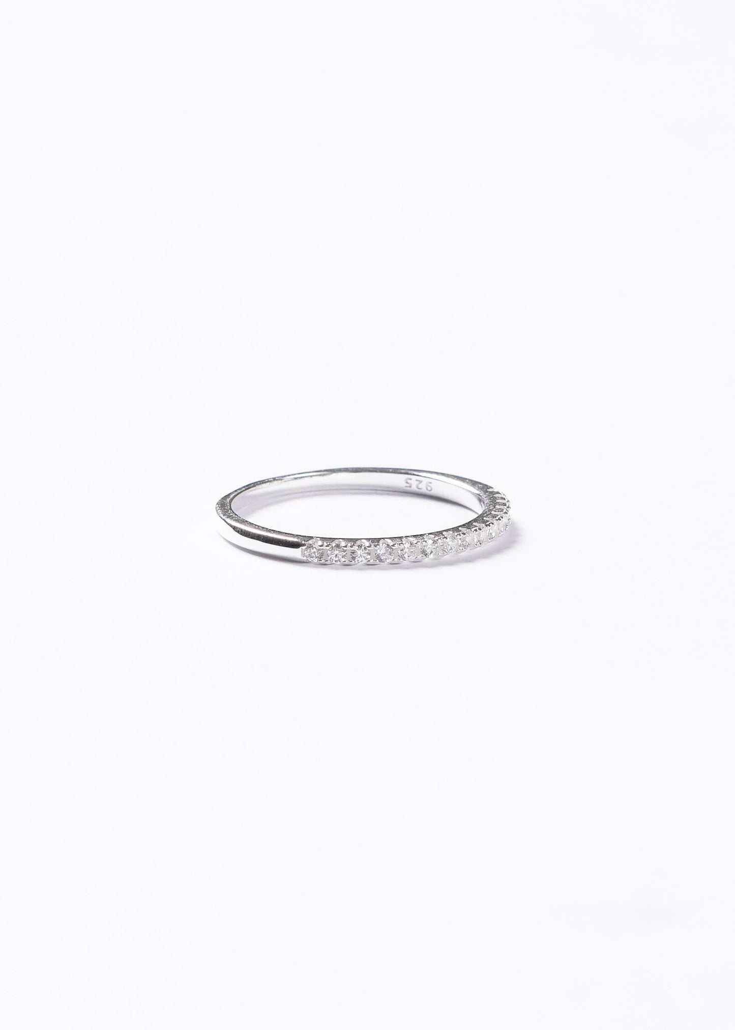 Anillo sin fin zirconias blancas plata 925