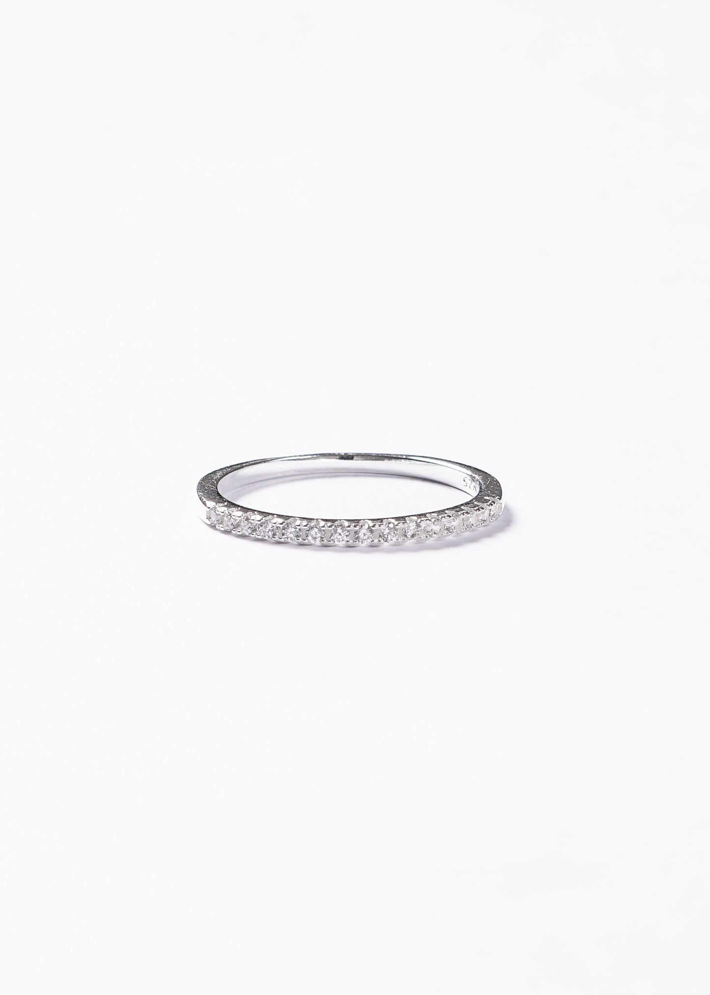 Anillo sin fin zirconias blancas plata 925