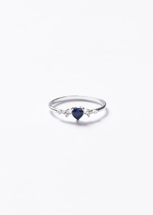 Anillo corazón zirconia azul con laterales plata 925