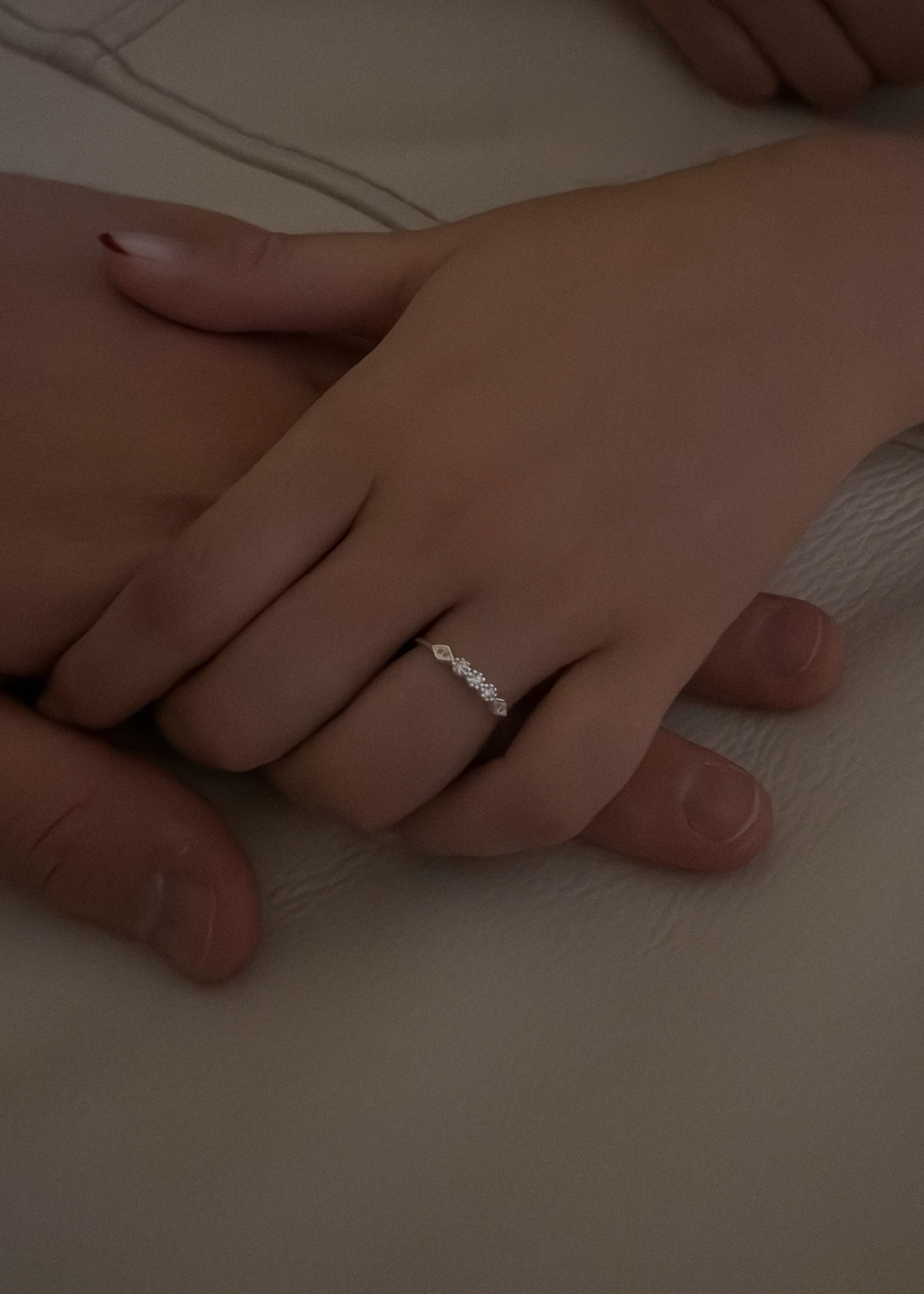 Anillo marquesa con puntos luz plata 925 & zirconia