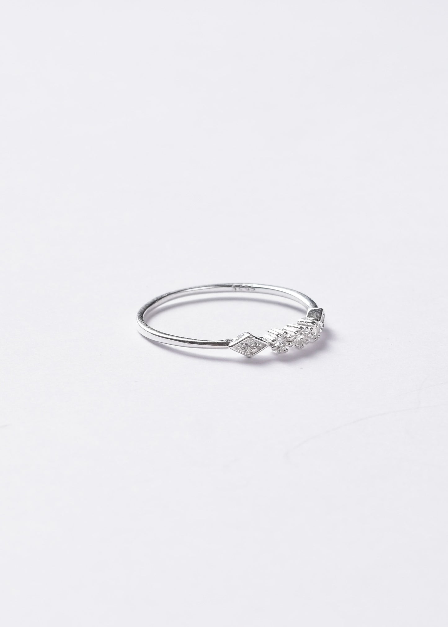 Anillo marquesa con puntos luz plata 925 & zirconia