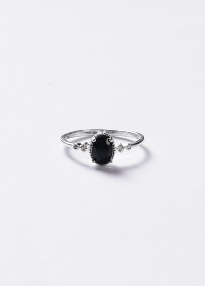 Anillo zirconia negra oval con laterales plata 925