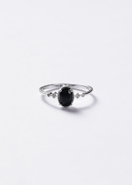 Anillo zirconia negra oval con laterales plata 925