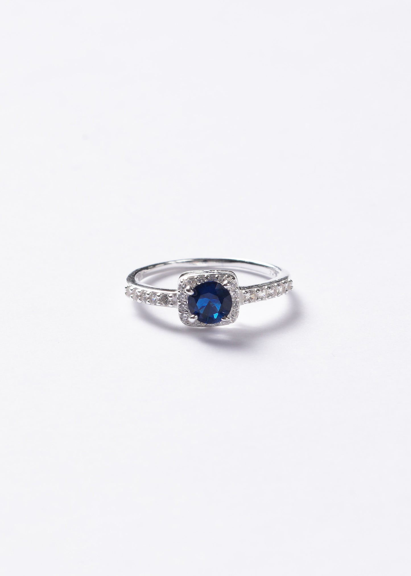 Anillo zirconia azul enmarque cuadrado plata 925