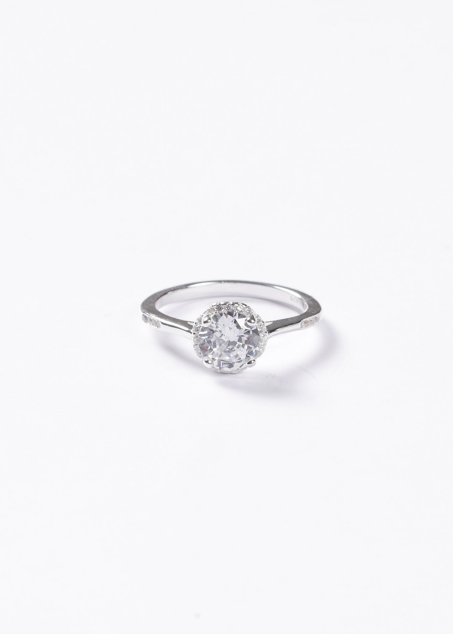 Anillo Lady Di con detalle lateral Plata 925