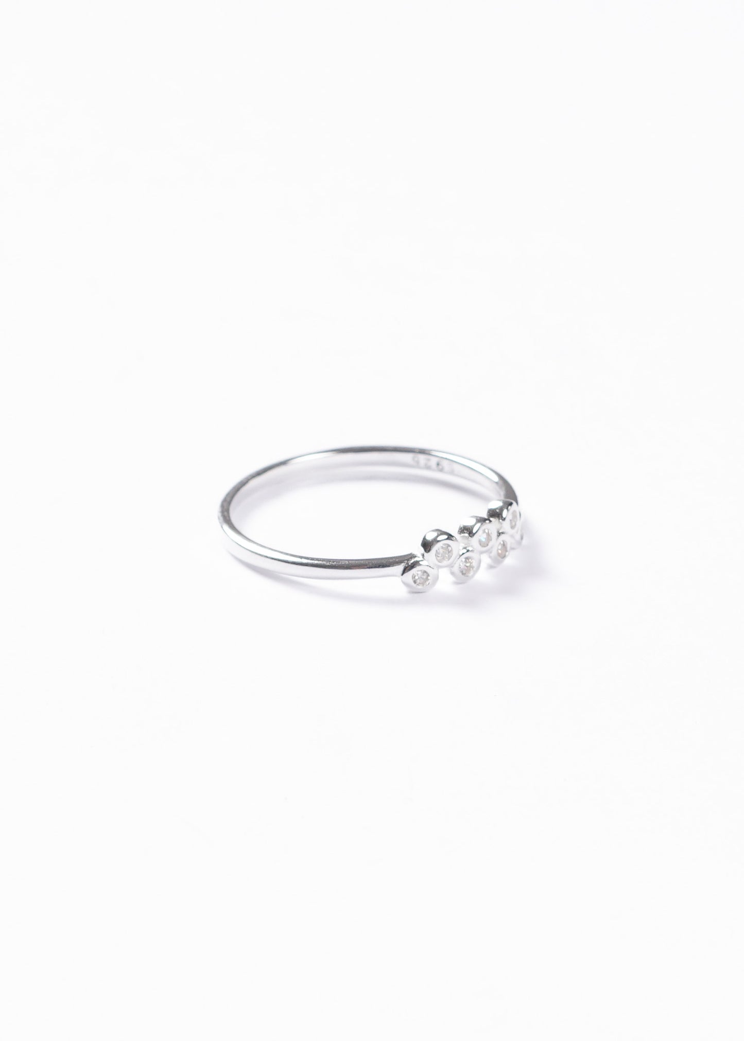 Anillo fino 7 puntos luz plata 925