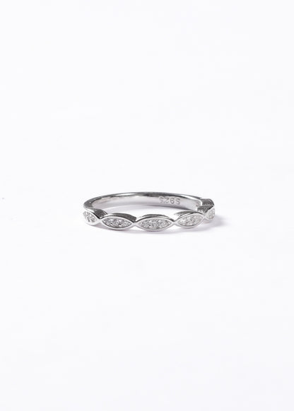 Anillo infinito entrelazado zirconias plata 925