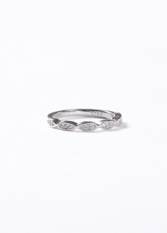 Anillo infinito entrelazado zirconias plata 925