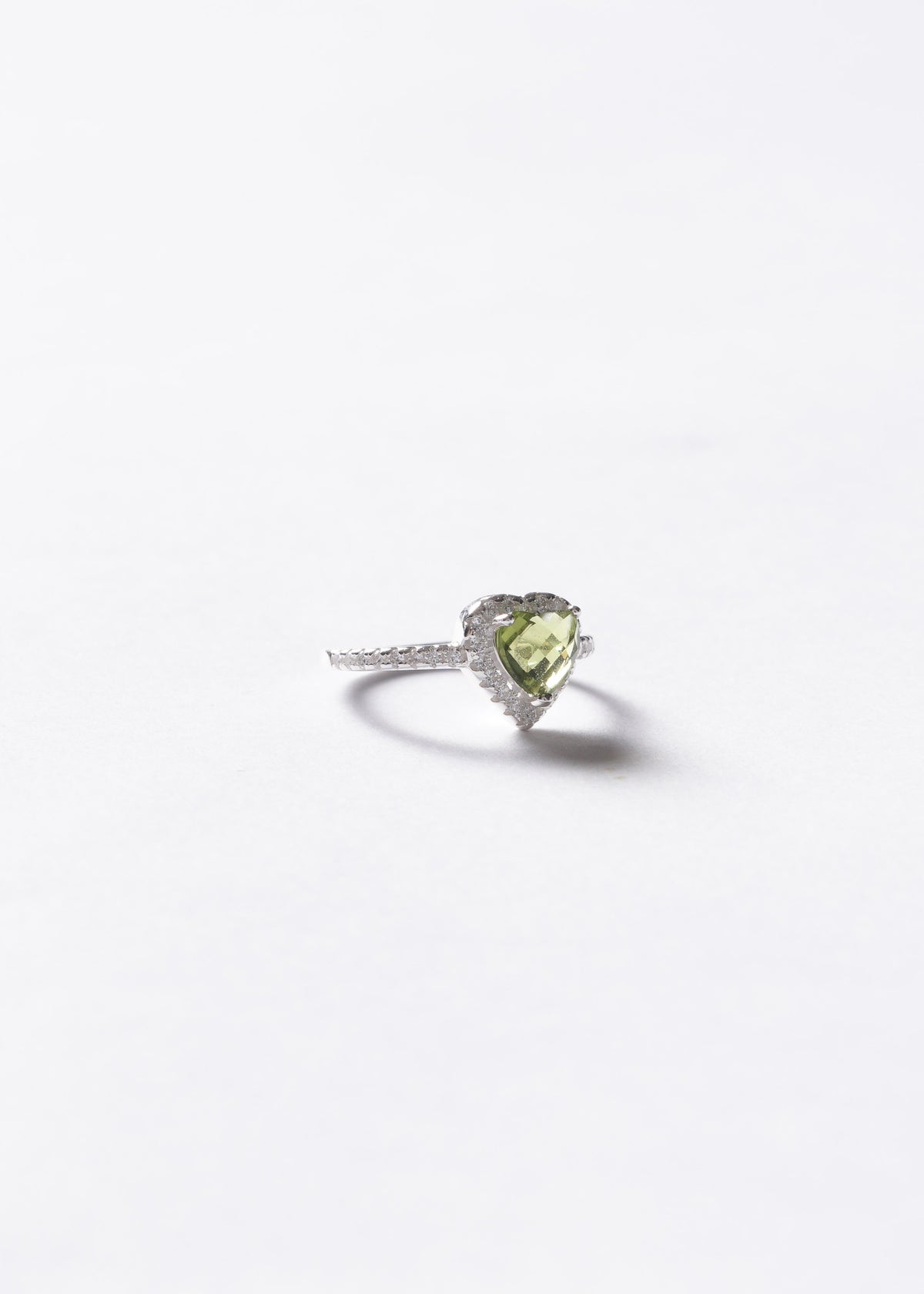 Anillo corazón promesa zirconia verde oliva plata 925