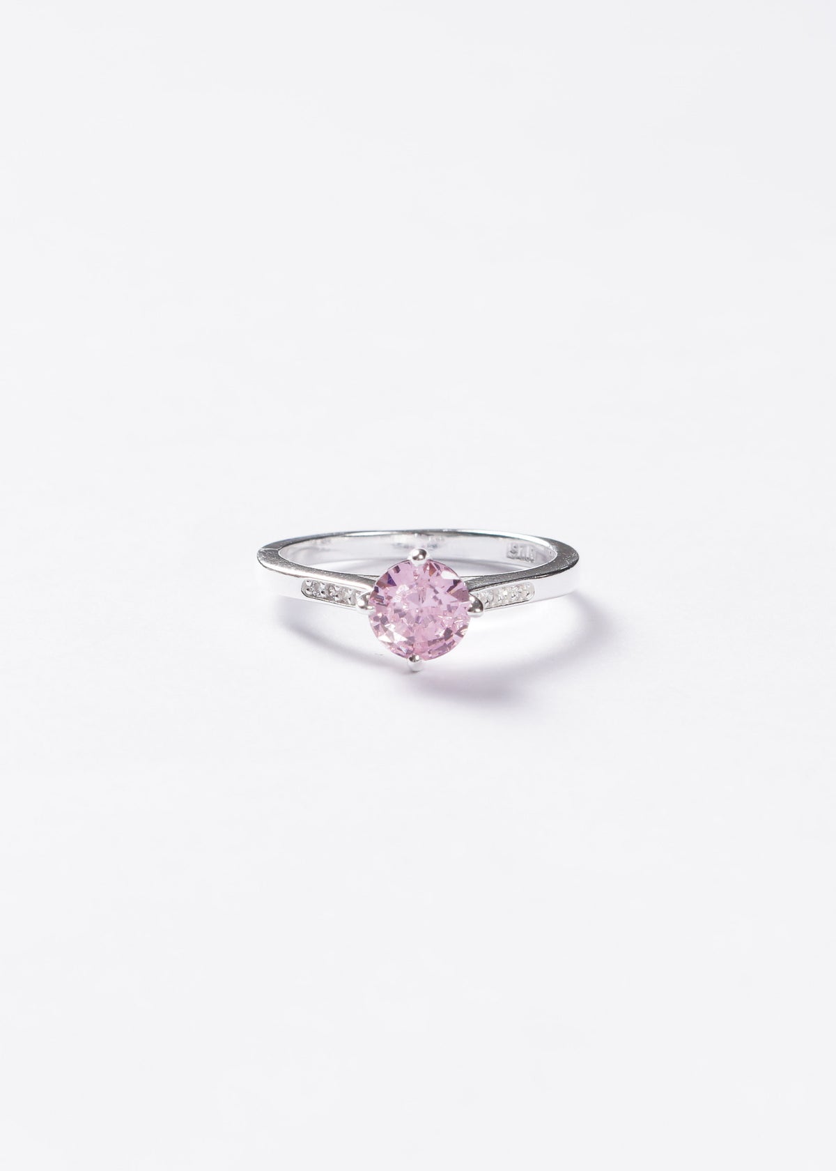 Anillo Realeza 4 puntas mitad zirconias laterales plata 925