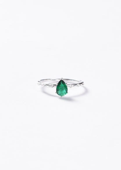 Anillo gota verde zirconia con laterales plata 925