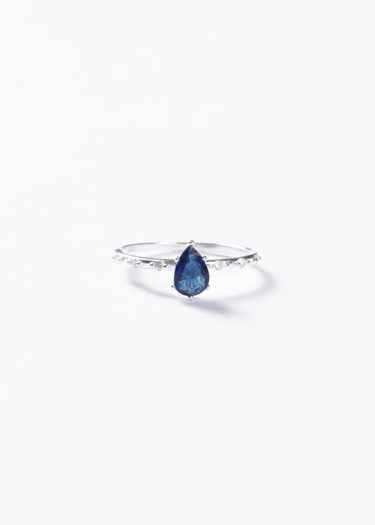 Anillo gota azul zirconia con laterales plata 925