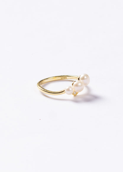 Anillo tres perlas de río con zirconias plata 925 & baño en oro 18k
