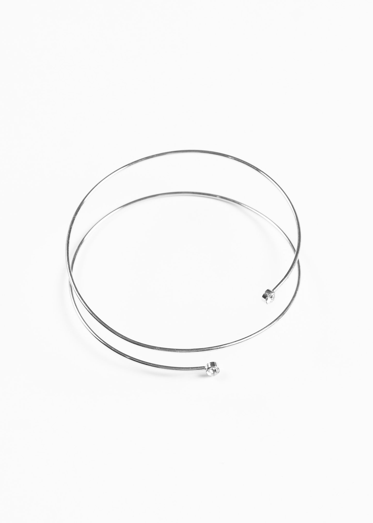 Brazalete entrelazado con puntos luz - Plateado