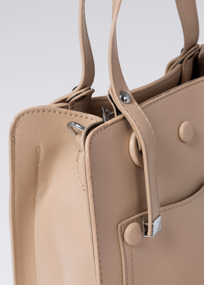 Cartera básica con correa