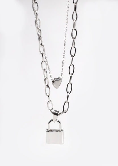 Cadena collar doble corazón y candado acero quirúrgico