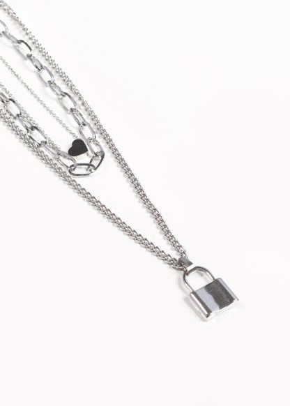 Cadena collar triple corazón y candado acero quirúrgico