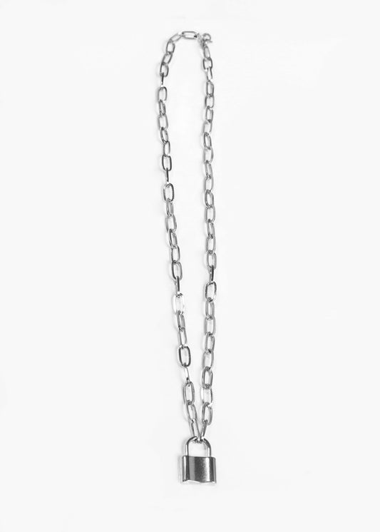 Cadena con dije candado acero quirúrgico