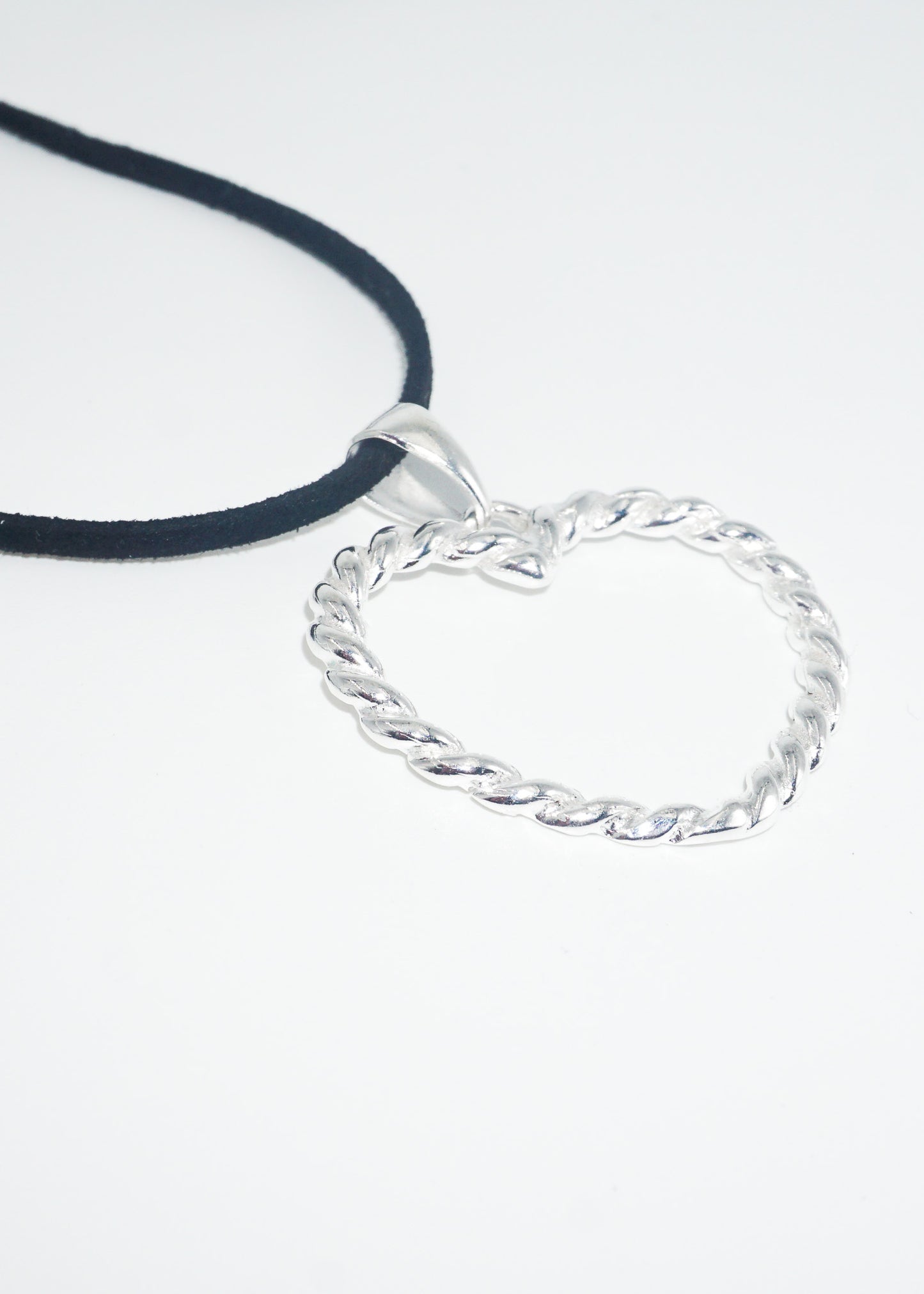 Collar cordón con dije corazón