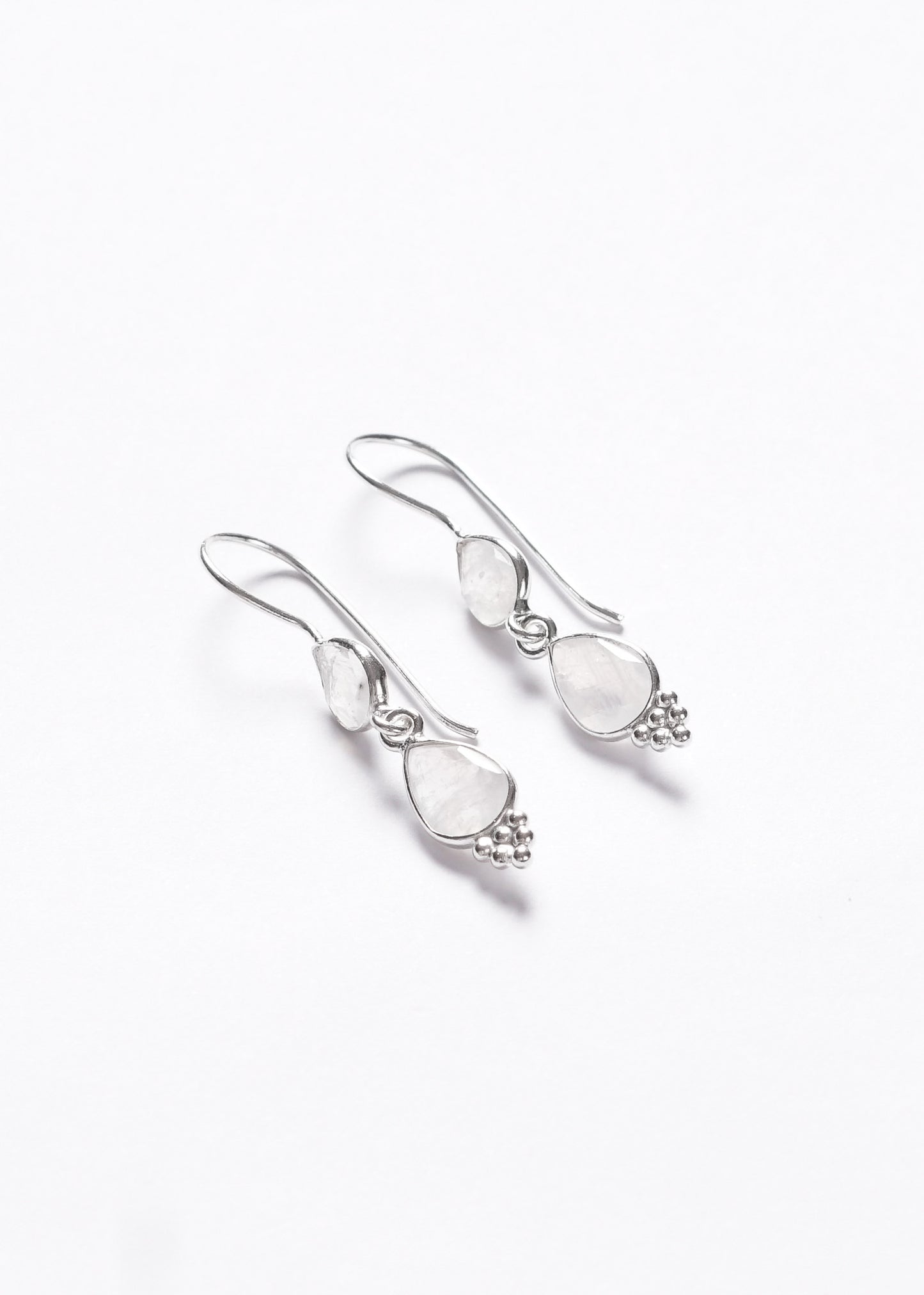 Caravanas colgantes doble gota piedra luna plata 925 - Paz