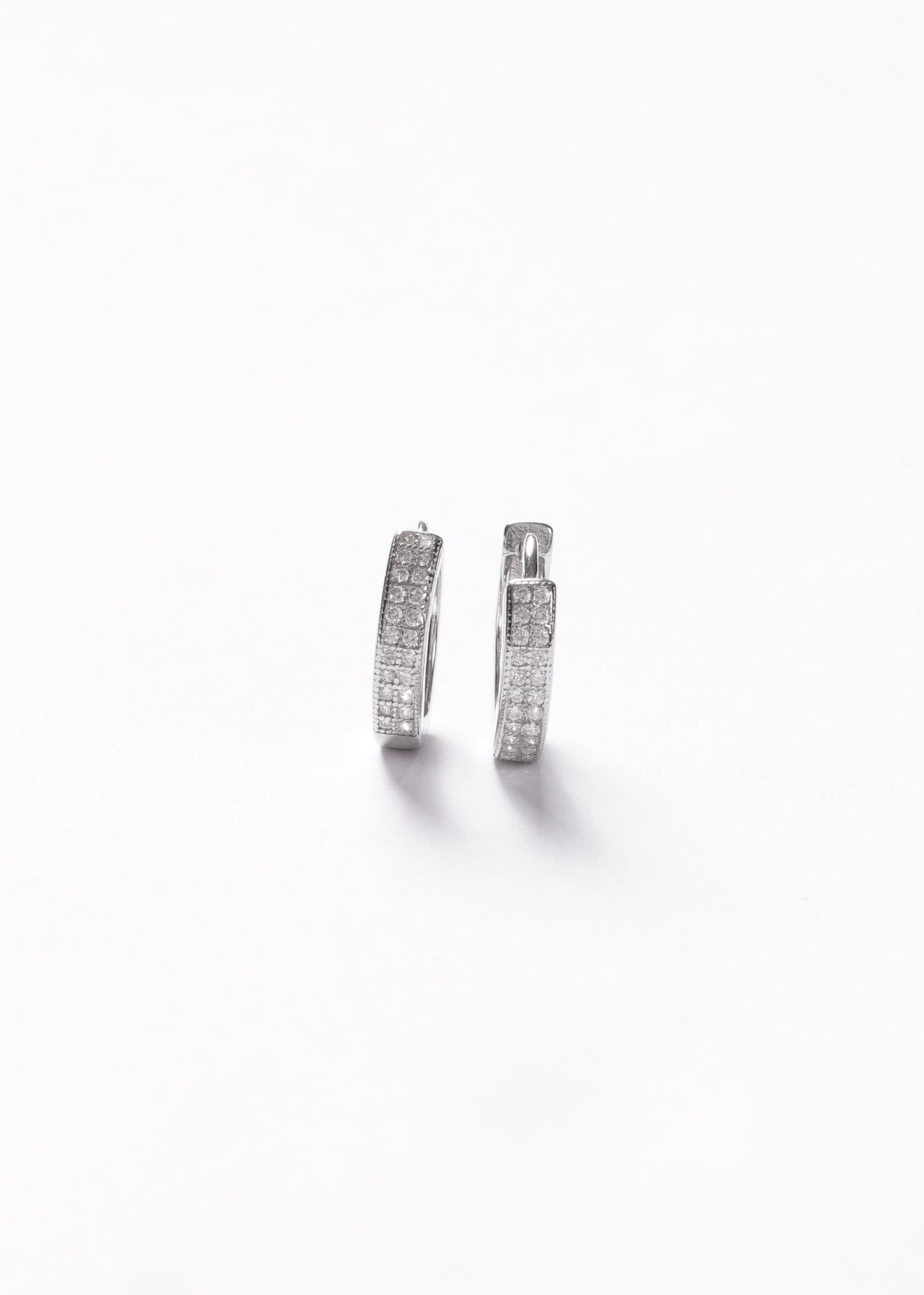 Caravanas aros huggies 13mm plata 925 & zirconias