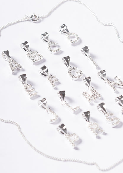 Cadena collar eslabones con dije inicial todo zirconia plata 925