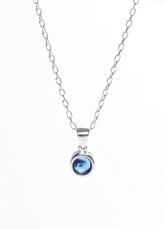 Cadena collar forcé con dije punto luz azul plata 925